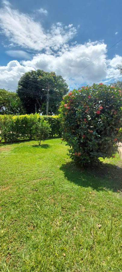 Casa Em Caldas - Piscina Solar E Eletrica Caldas Novas Dış mekan fotoğraf
